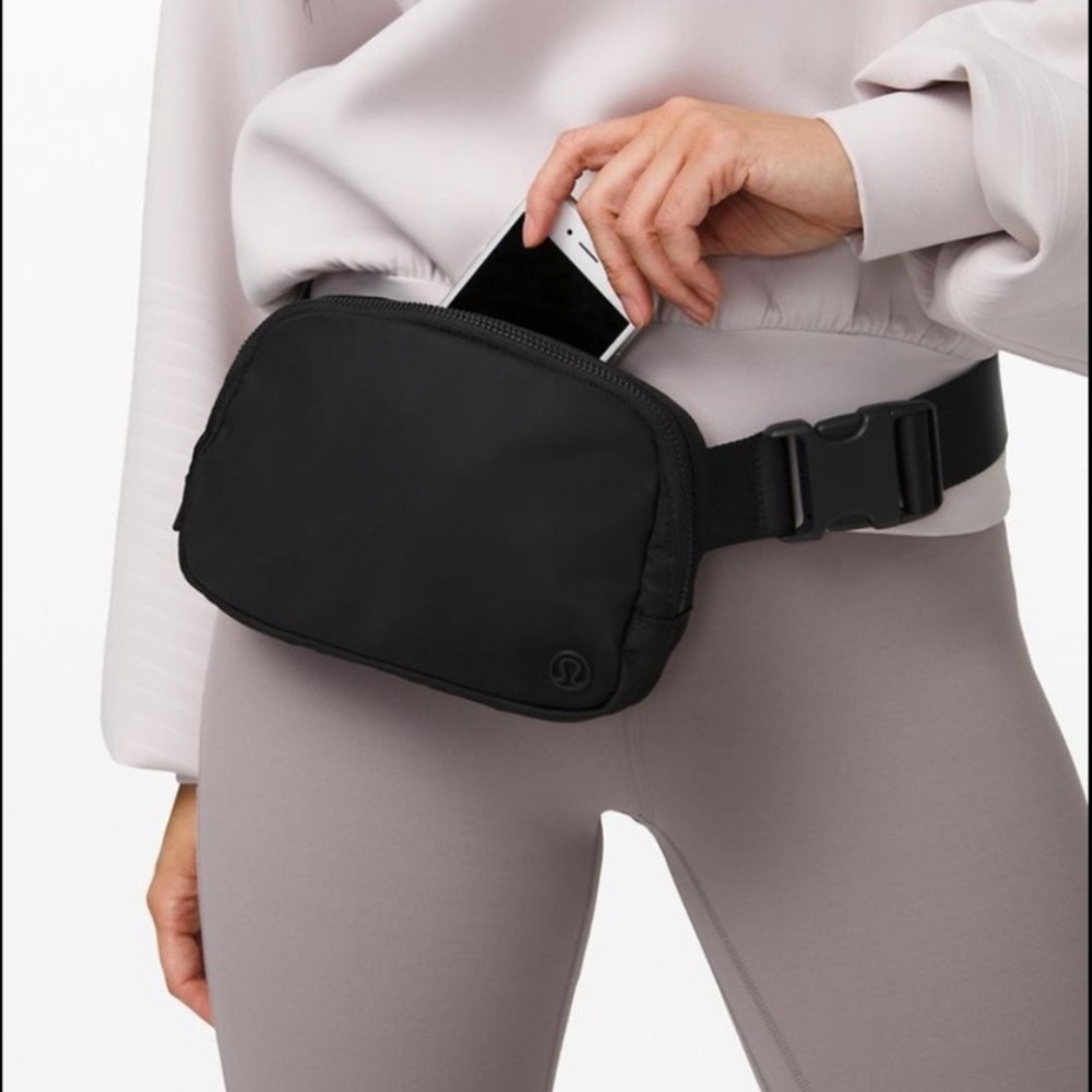Lululemon Athletics Belt Bag 💕💕